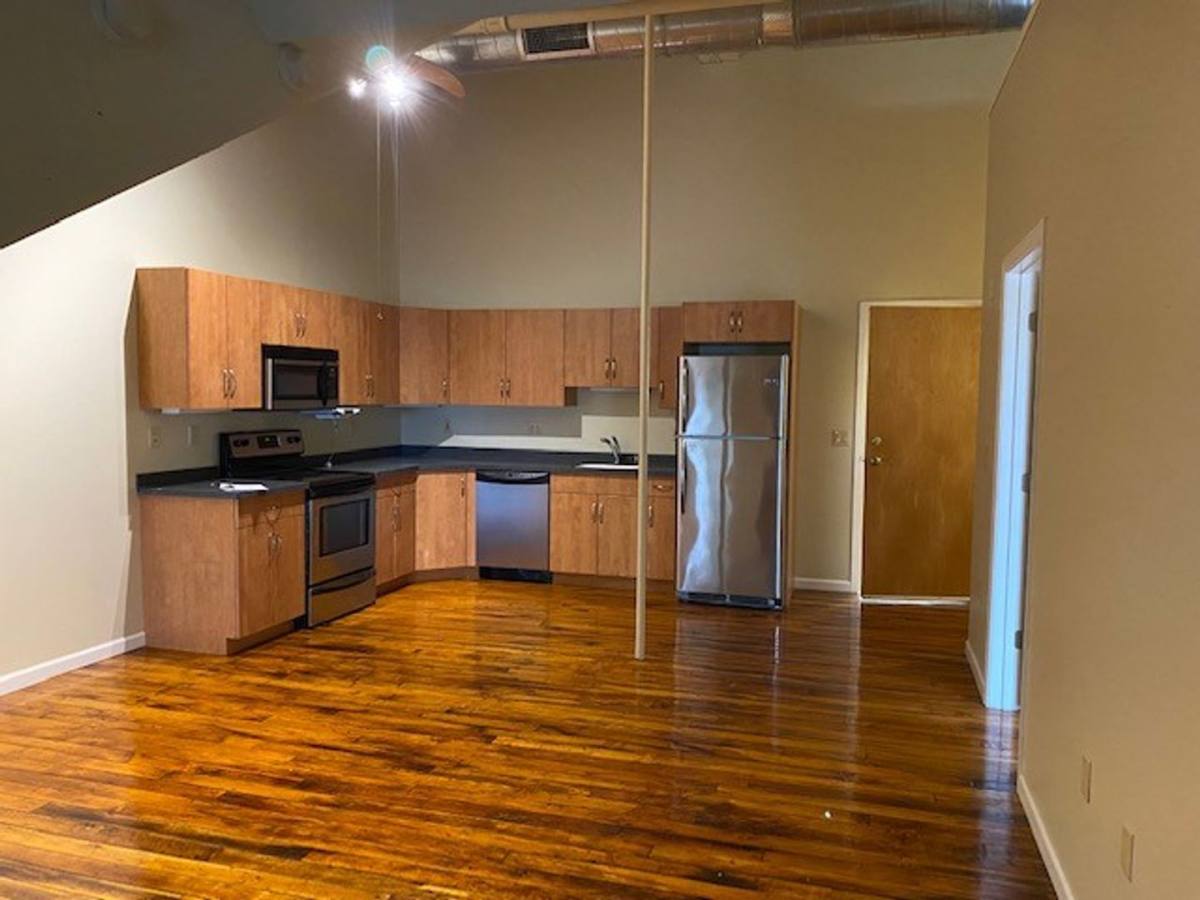 Apartment for rent at 75 Wamsutta St, New Bedford, MA 02740