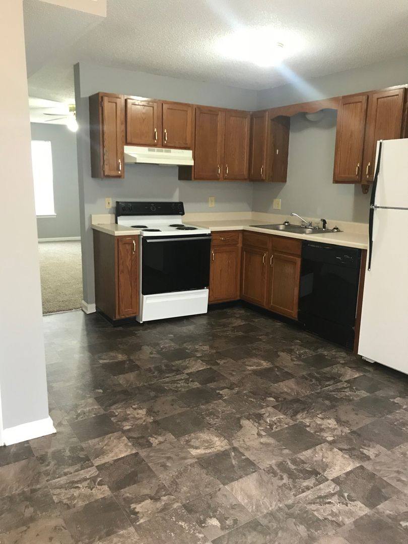 Apartment for rent at 2453 W Wilson Rd, Clarksville, TN 37043