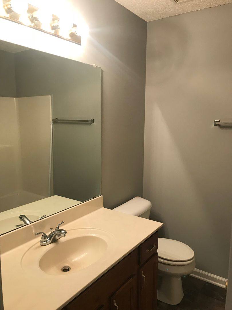 Apartment for rent at 2453 W Wilson Rd, Clarksville, TN 37043