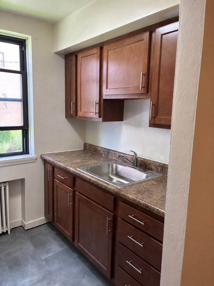 Apartment for rent at 250 Melwood Ave, Pittsburgh, PA 15213