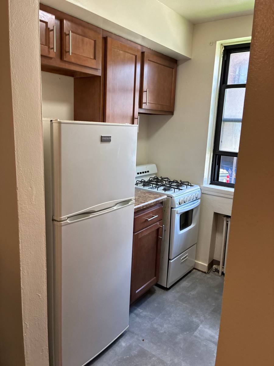 Apartment for rent at 250 Melwood Ave, Pittsburgh, PA 15213