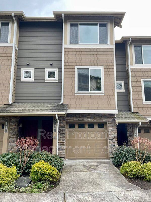 House for rent at 21287 SE 42nd Lane, Issaquah, WA 98029