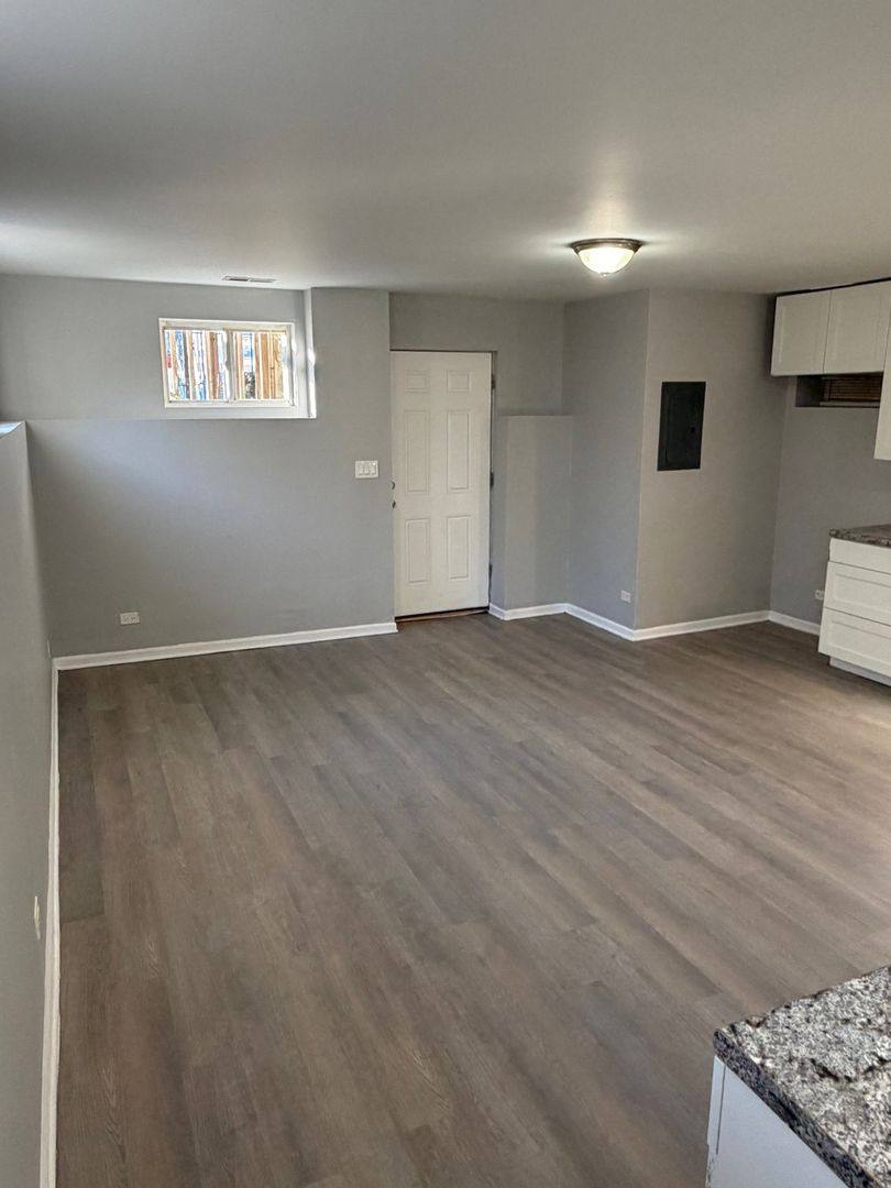 Apartment for rent at 7808 S Greenwood Ave, Chicago, IL 60619