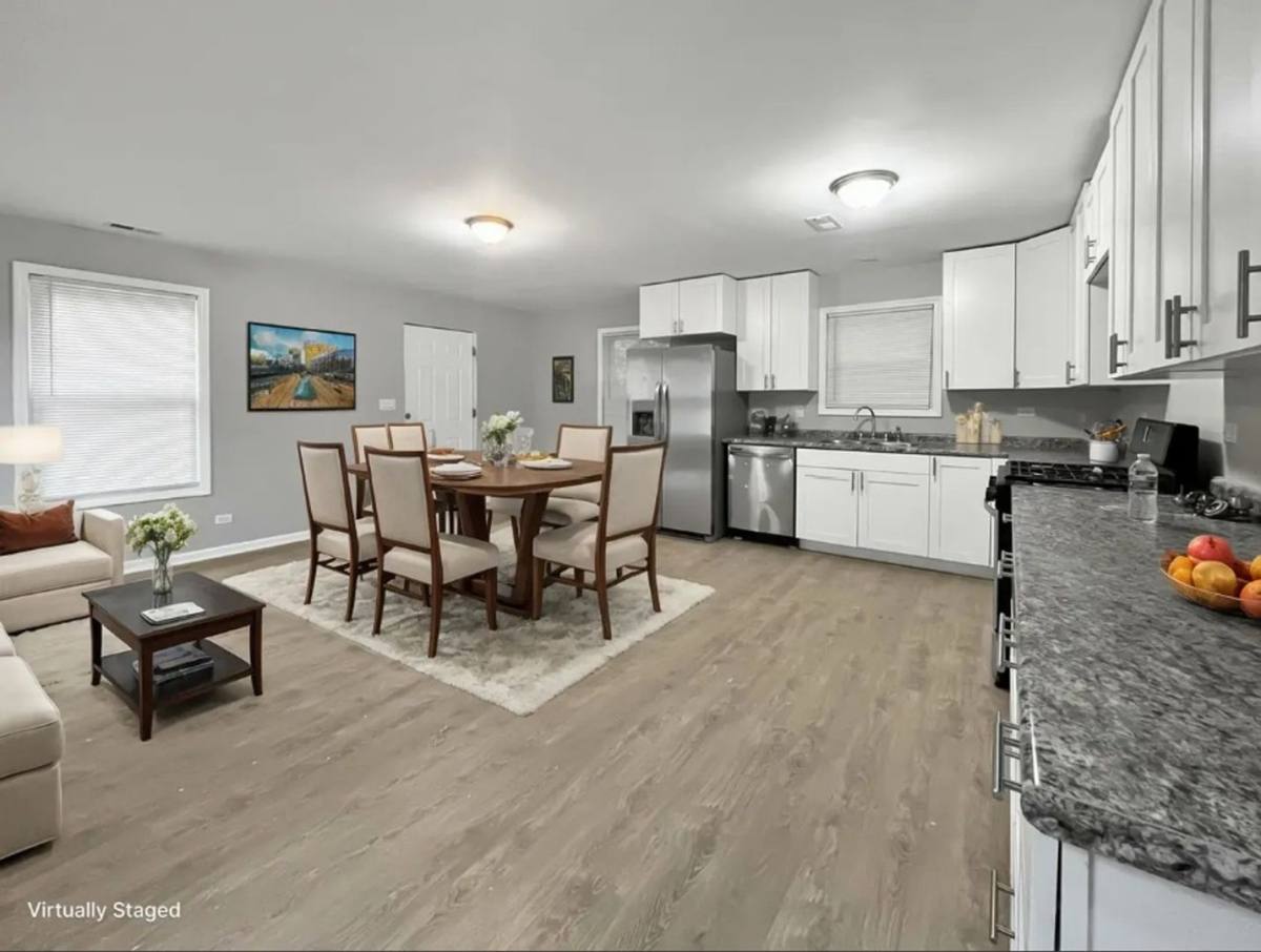 Apartment for rent at 7808 S Greenwood Ave, Chicago, IL 60619