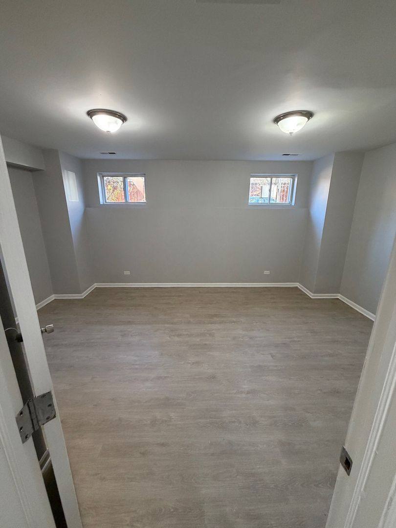 Apartment for rent at 7808 S Greenwood Ave, Chicago, IL 60619