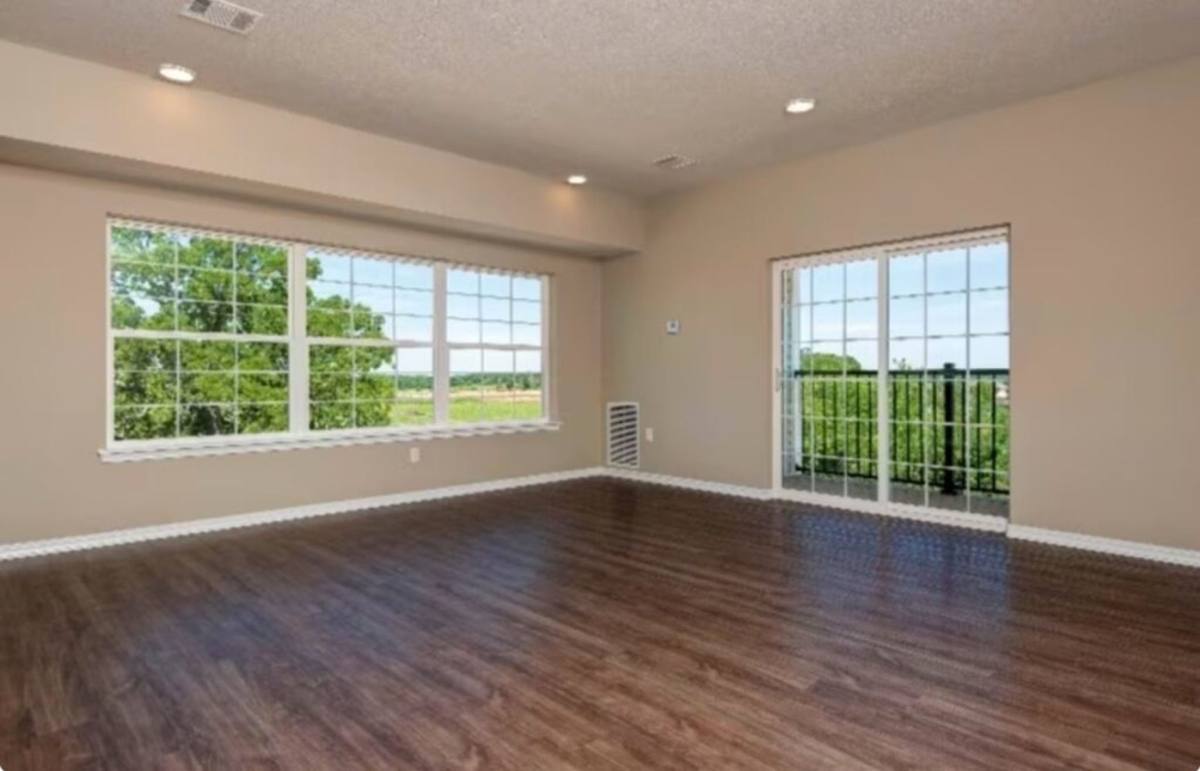 Apartment for rent at 707 W Center St, Rogersville, MO 65742