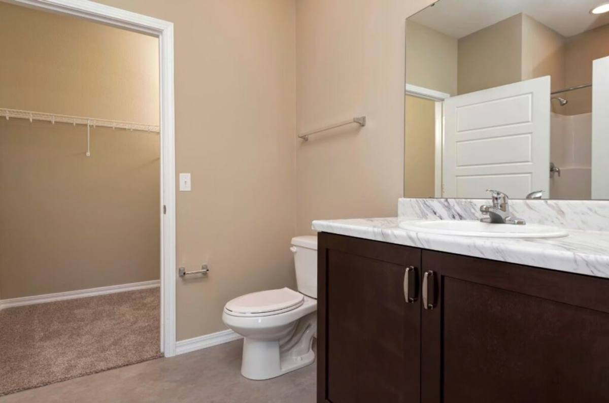 Apartment for rent at 707 W Center St, Rogersville, MO 65742
