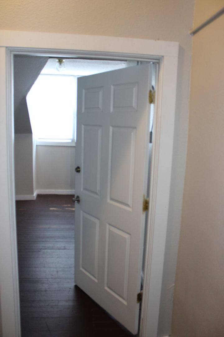 Apartment for rent at 1221 Laurel Ave, Knoxville, TN 37916