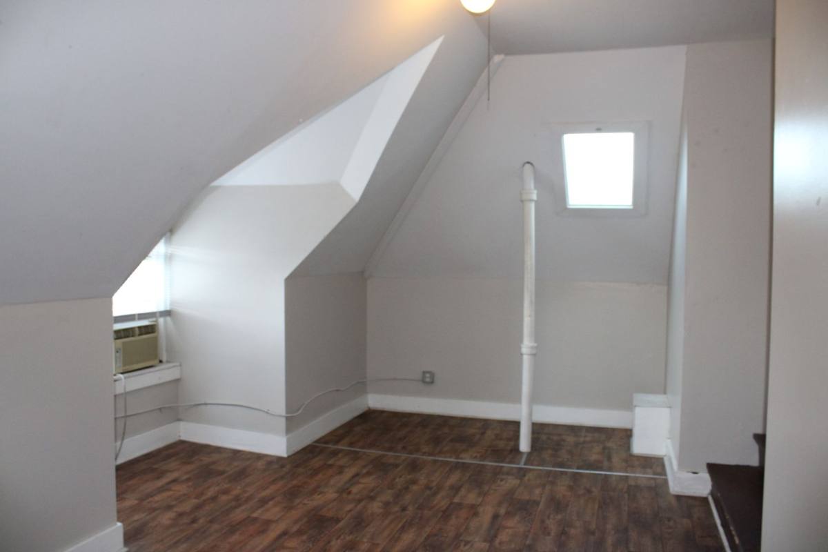 Apartment for rent at 1221 Laurel Ave, Knoxville, TN 37916