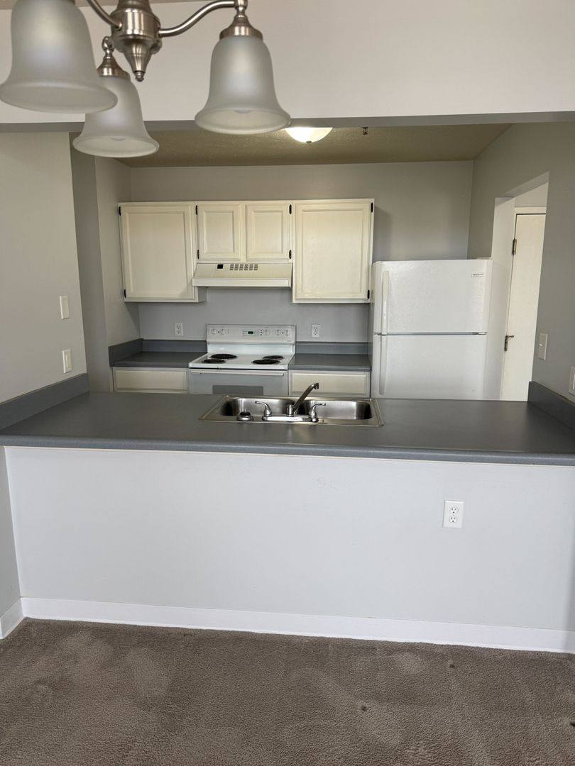 Apartment for rent at 59 Lincoln Way E, Massillon, OH 44646