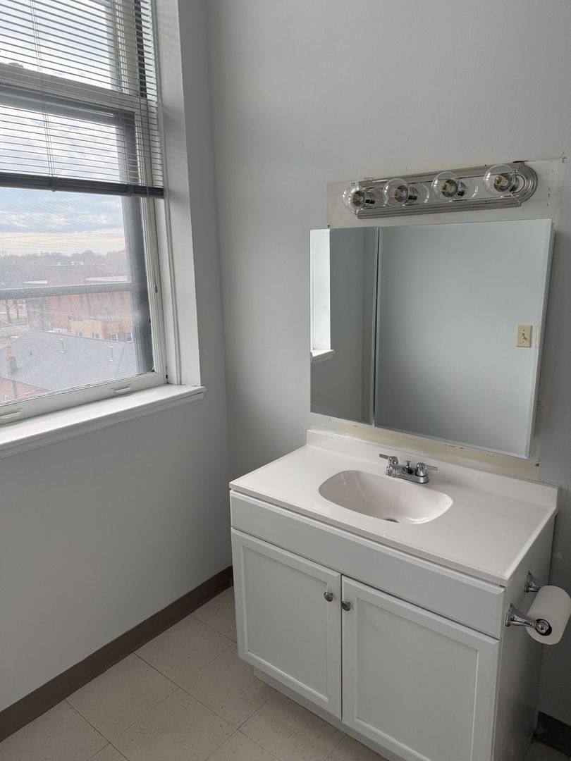 Apartment for rent at 59 Lincoln Way E, Massillon, OH 44646