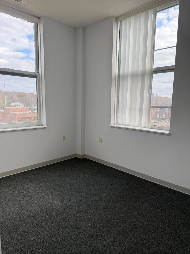 Apartment for rent at 59 Lincoln Way E, Massillon, OH 44646