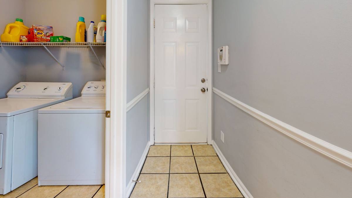 Apartment for rent at 4628 Cedar Rock Dr, Charlotte, NC 28273