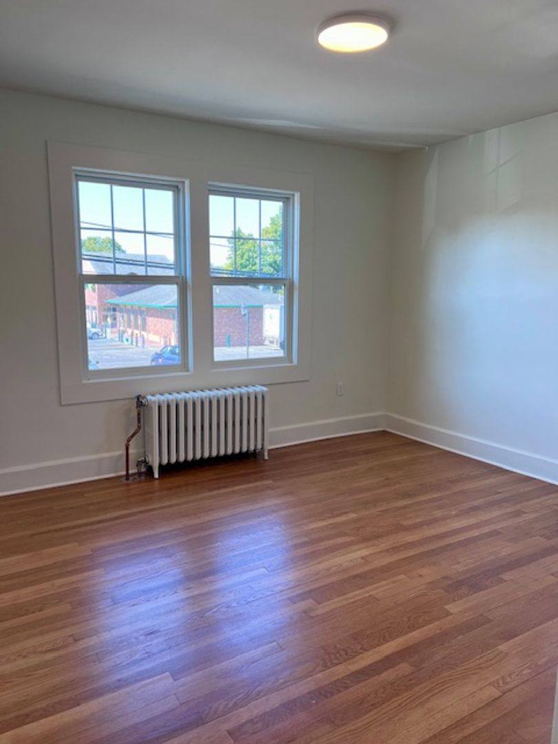 Apartment for rent at 549 Albany Ave, Kingston, NY 12401