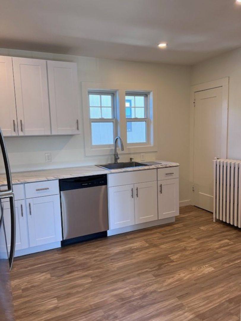 Apartment for rent at 549 Albany Ave, Kingston, NY 12401