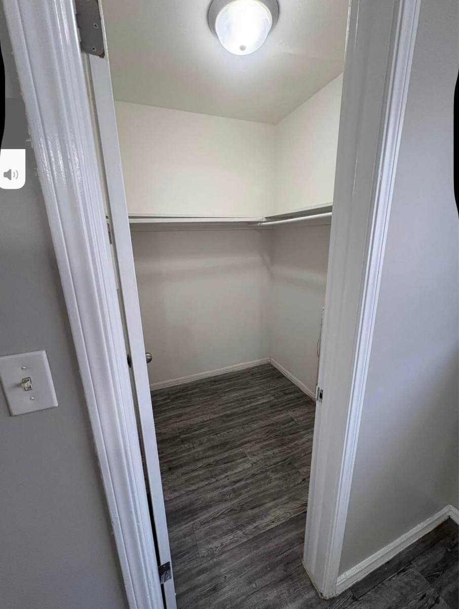 Apartment for rent at 6609 S Lewis Ave, Tulsa, OK 74136