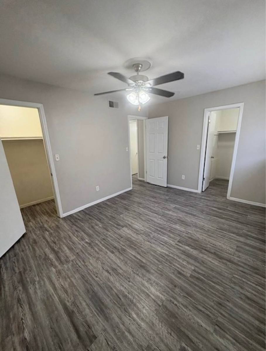 Apartment for rent at 6609 S Lewis Ave, Tulsa, OK 74136