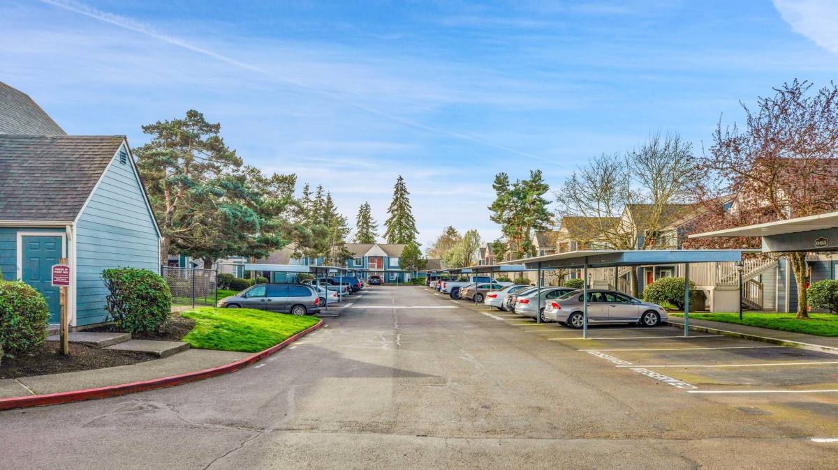 Apartment for rent at 4154 Sunnyview Road, NE, Salem, OR 97305