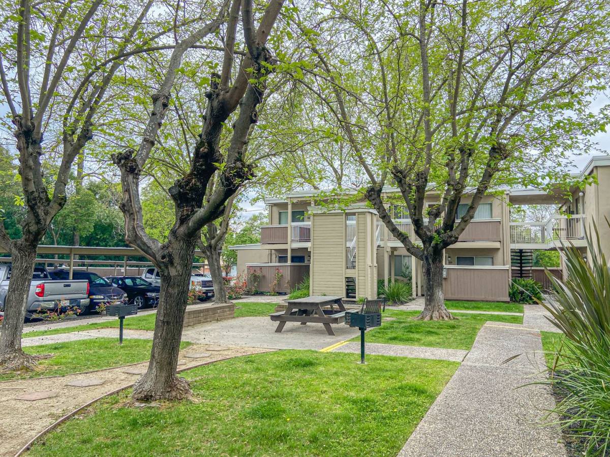 Apartment for rent at 5700 Marconi Ave, Carmichael, CA 95608