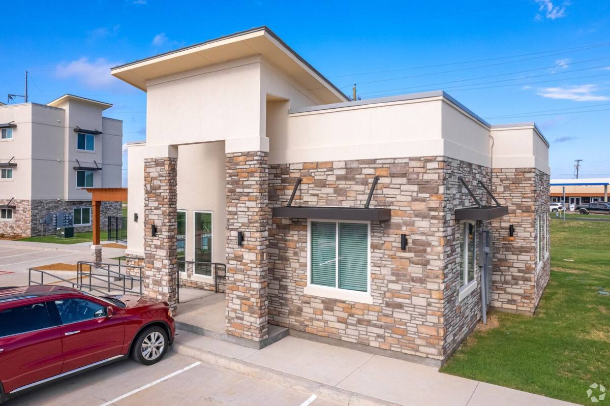 1101 Biloxi Dr #713, Ennis, TX 75119 - Apartment For Rent