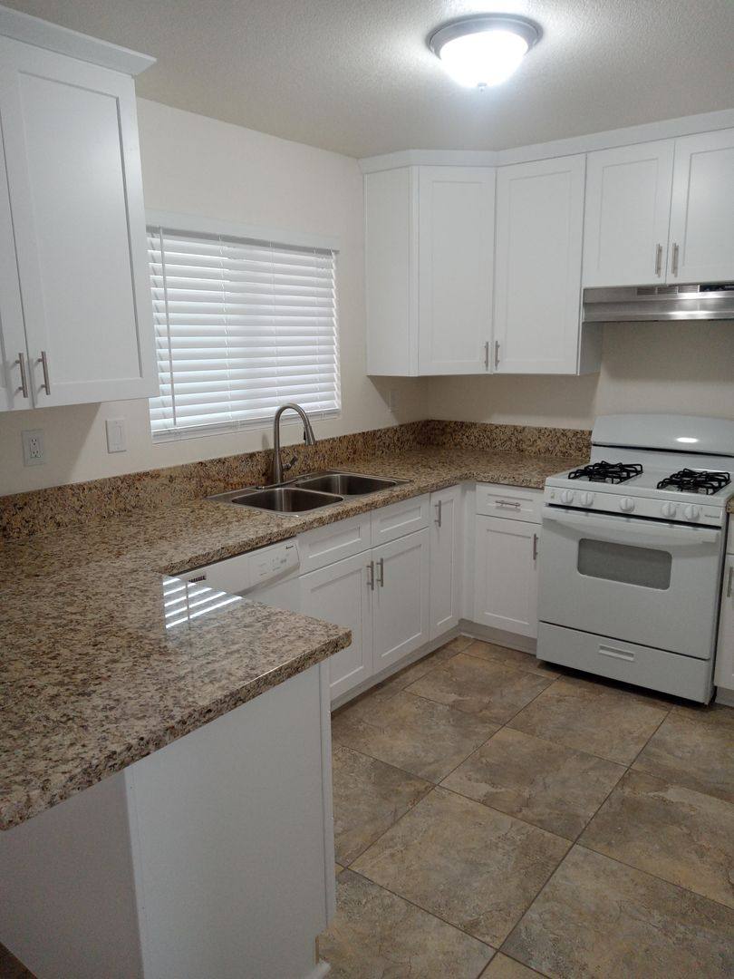 Apartment for rent at 16174 Wato Rd, Apple Valley, CA 92307