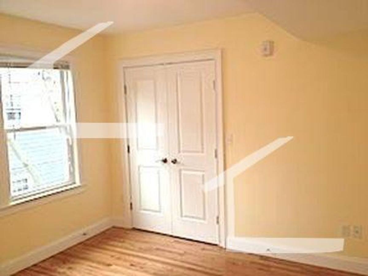 Apartment for rent at 77 Beechcroft #5, Brighton, MA 02135