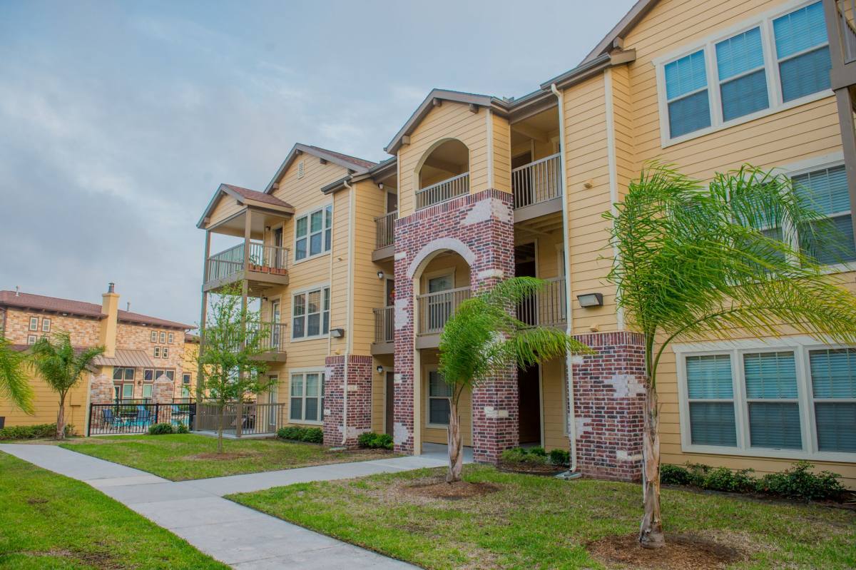 Apartment for rent at 2921 Airline Rd, Corpus Christi, TX 78414