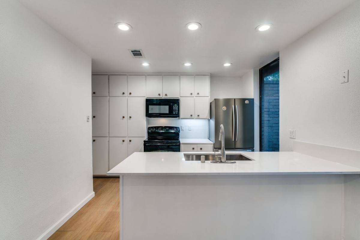 Apartment for rent at 3610 Routh, Dallas, TX 75219