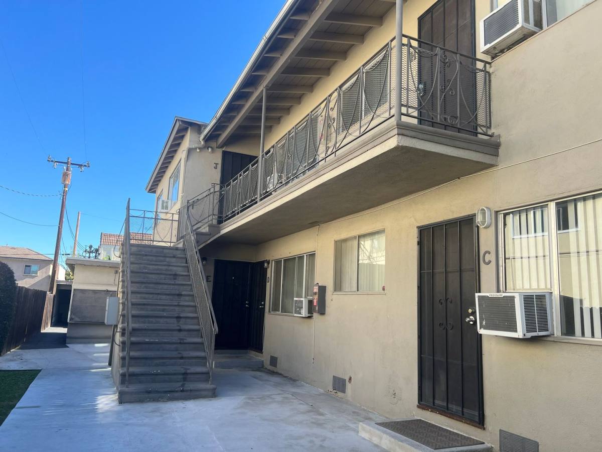 Apartment for rent at 214 N Nicholson Ave, Monterey Park, CA 91755