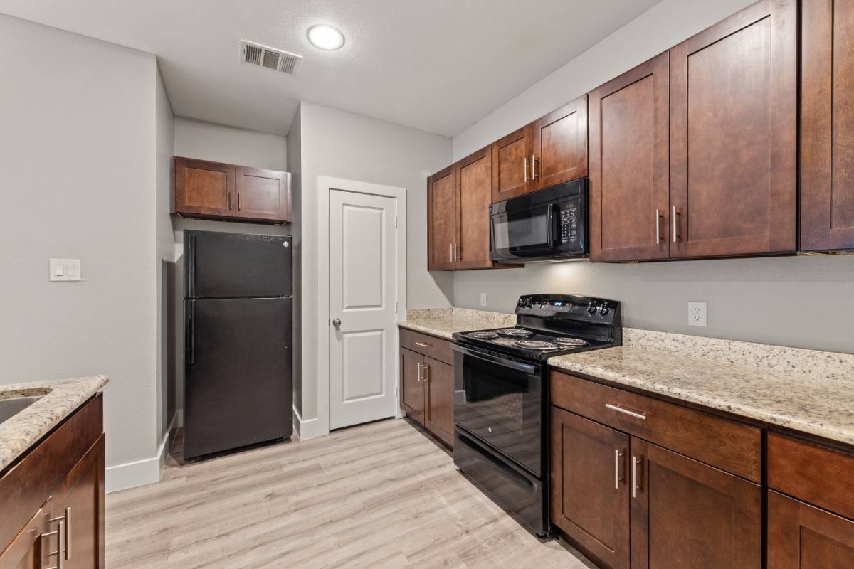 Apartment for rent at 13609 Pinnacle Circle #1205, Euless, TX 76040