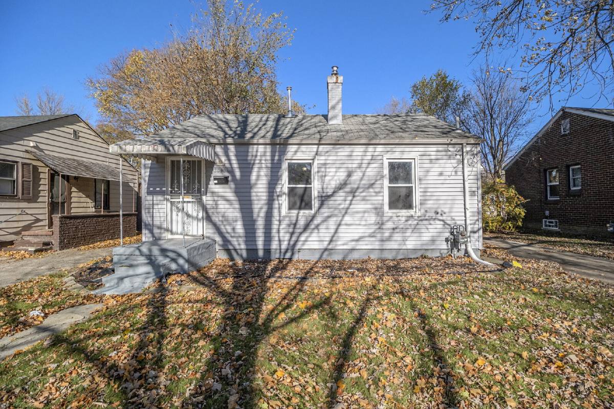 House for rent at 18591 Kingsville St, Harper Woods, MI 48225