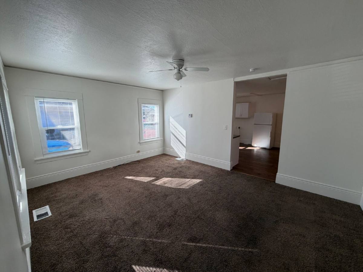 Townhouse for rent at 1819 Q St, Merced, CA 95340