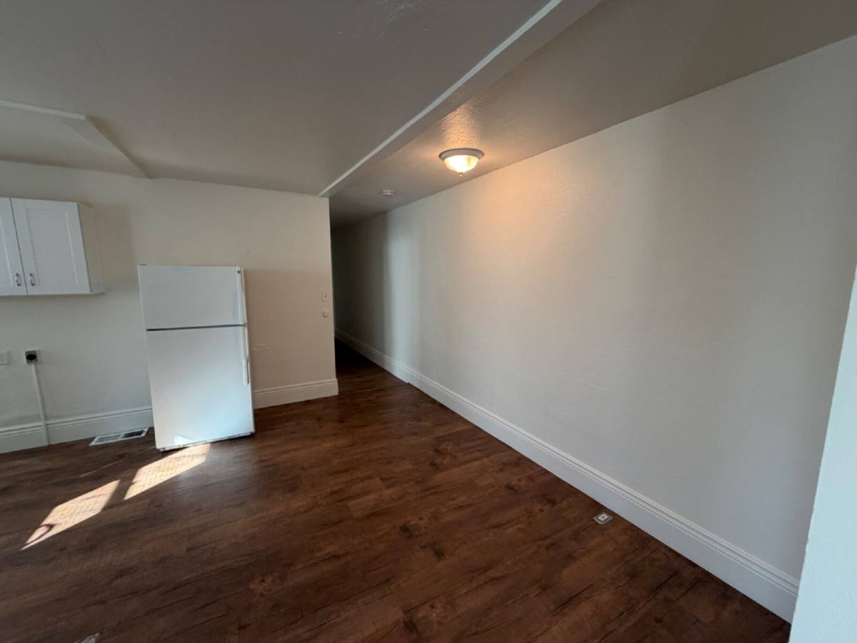 Townhouse for rent at 1819 Q St, Merced, CA 95340