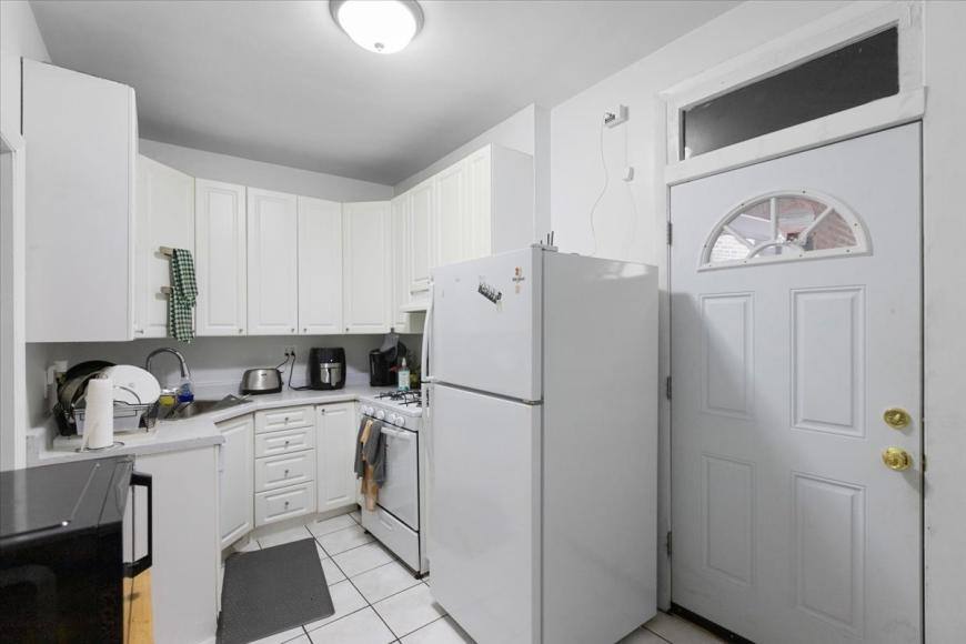 Apartment for rent at 2453 N Clark #3, Chicago, IL 60660