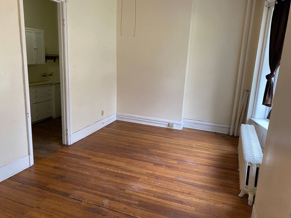 Apartment for rent at 1111-1119 H St, Lincoln, NE 68508