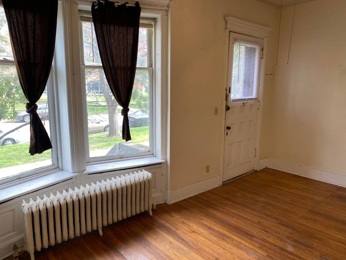Apartment for rent at 1111-1119 H St, Lincoln, NE 68508