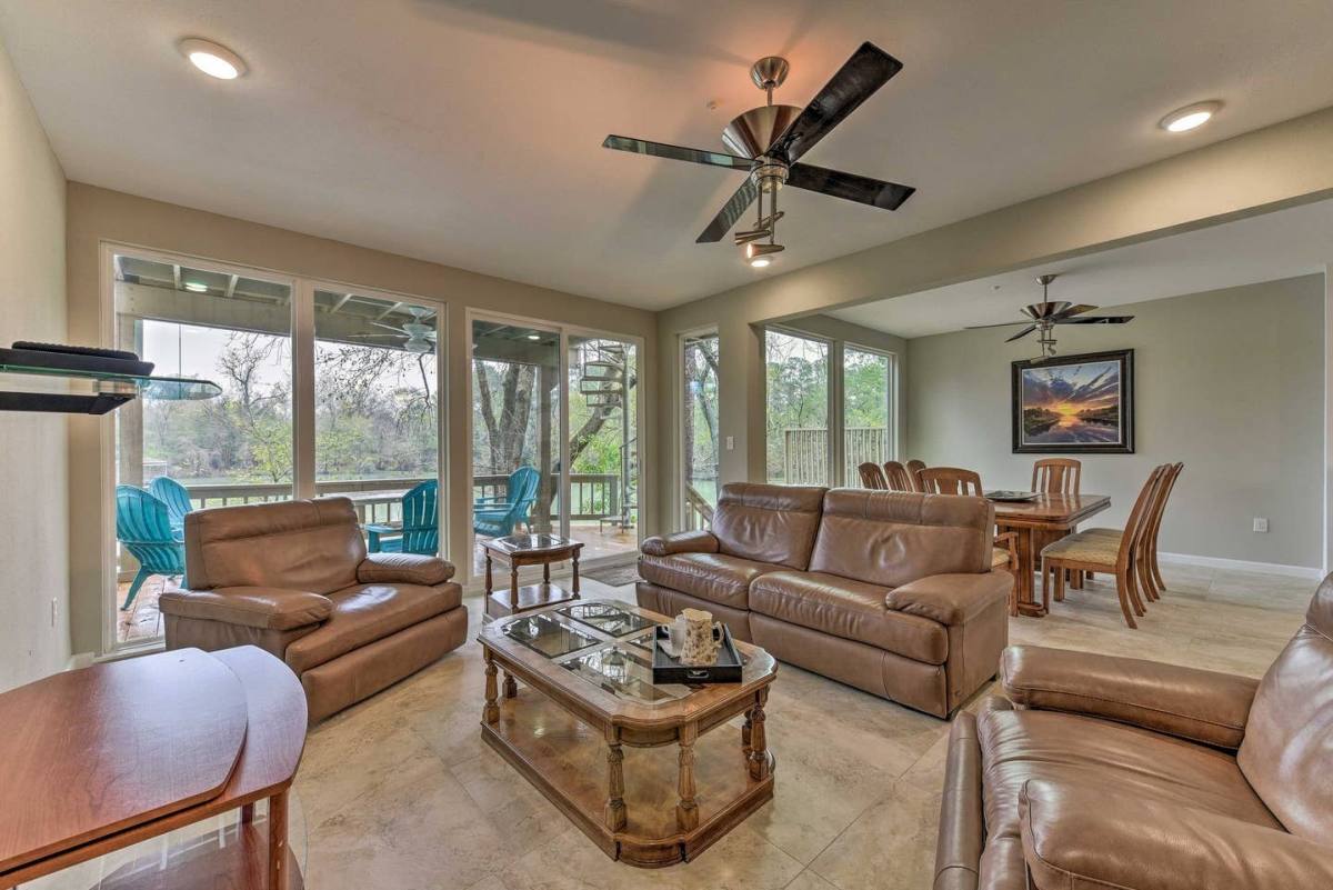 House for rent at 12658 Briar Patch Rd, Houston, TX 77077