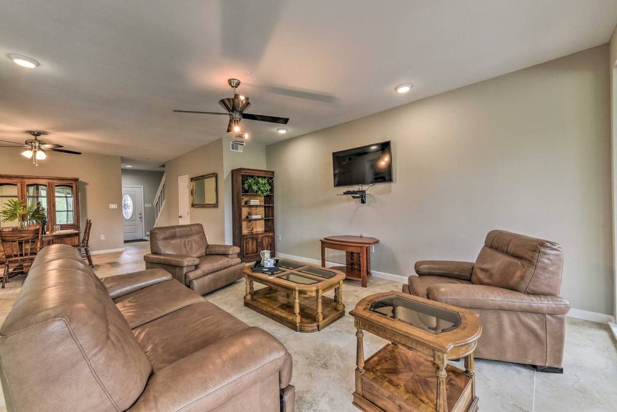 House for rent at 12658 Briar Patch Rd, Houston, TX 77077