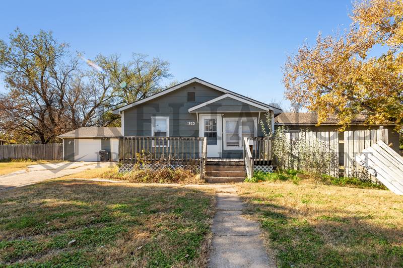 House for rent at 1823 S Hiram St, Wichita, KS 67213