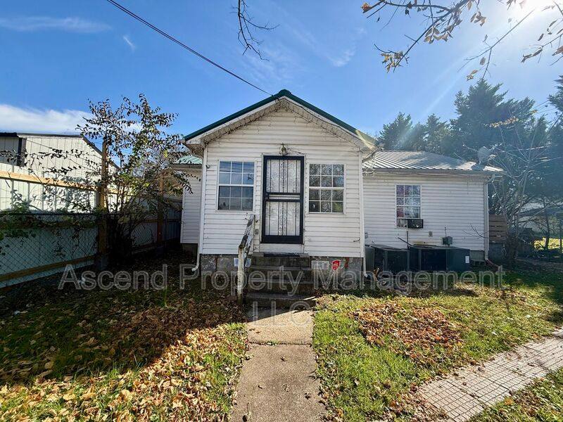 Apartment for rent at 3208 Dodds Ave #B, Chattanooga, TN 37407