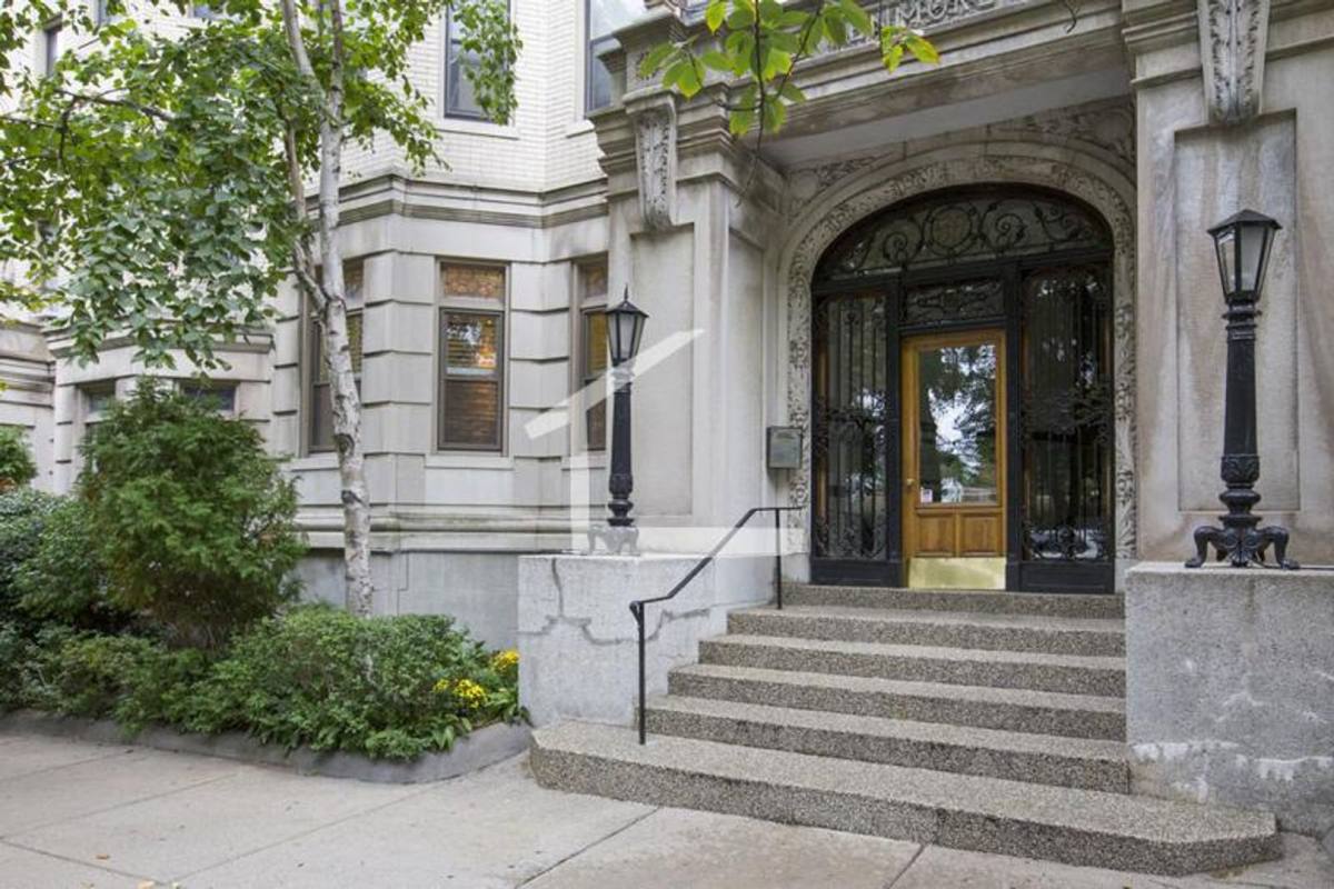 Apartment for rent at 52 Charlesgate E #33, Boston, MA 02215
