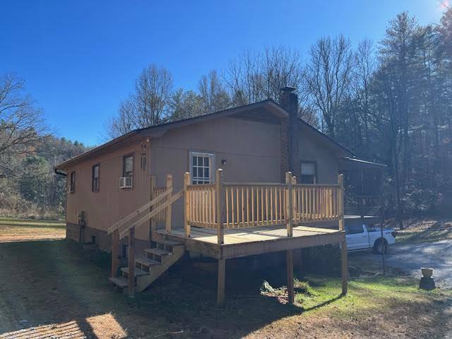 House for rent at 227 Crab Creek Rd, Hendersonville, NC 28739