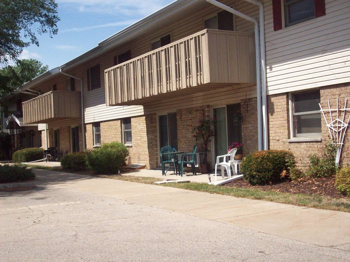 Apartment for rent at 1854-1856 Northgate Dr, Beloit, WI 53511