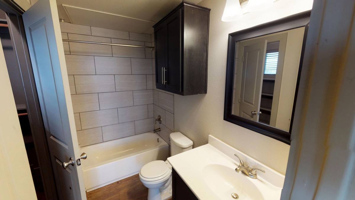 1212 Greenlee St, Denton, TX 76201 - Apartment For Rent - Image 5