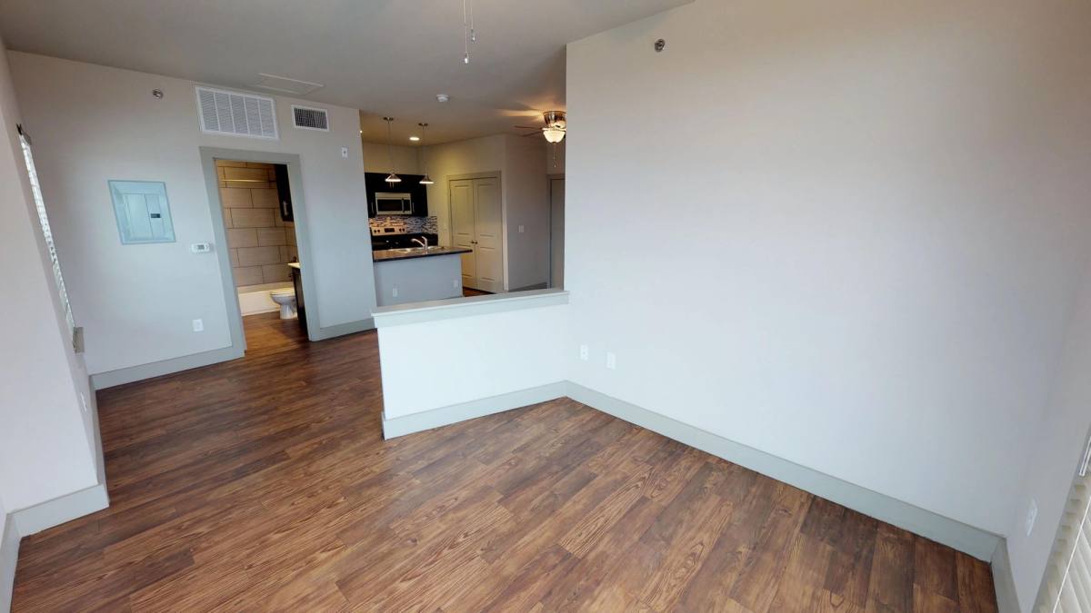 1212 Greenlee St, Denton, TX 76201 - Apartment For Rent - Image 4