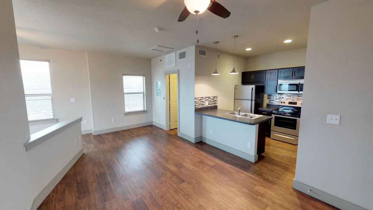 1212 Greenlee St, Denton, TX 76201 - Apartment For Rent - Image 8