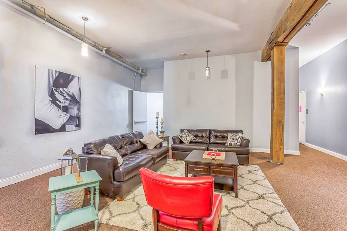 Apartment for rent at 60 S Main St, Memphis, TN 38103