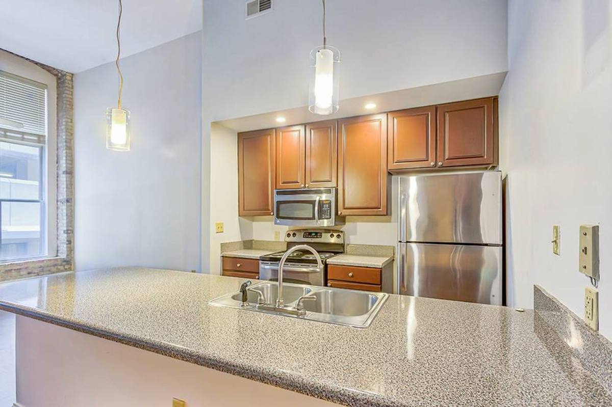 Apartment for rent at 60 S Main St, Memphis, TN 38103