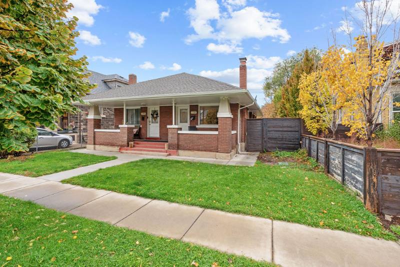 Townhouse for rent at 1086 S Lake St, Salt Lake City, UT 84105