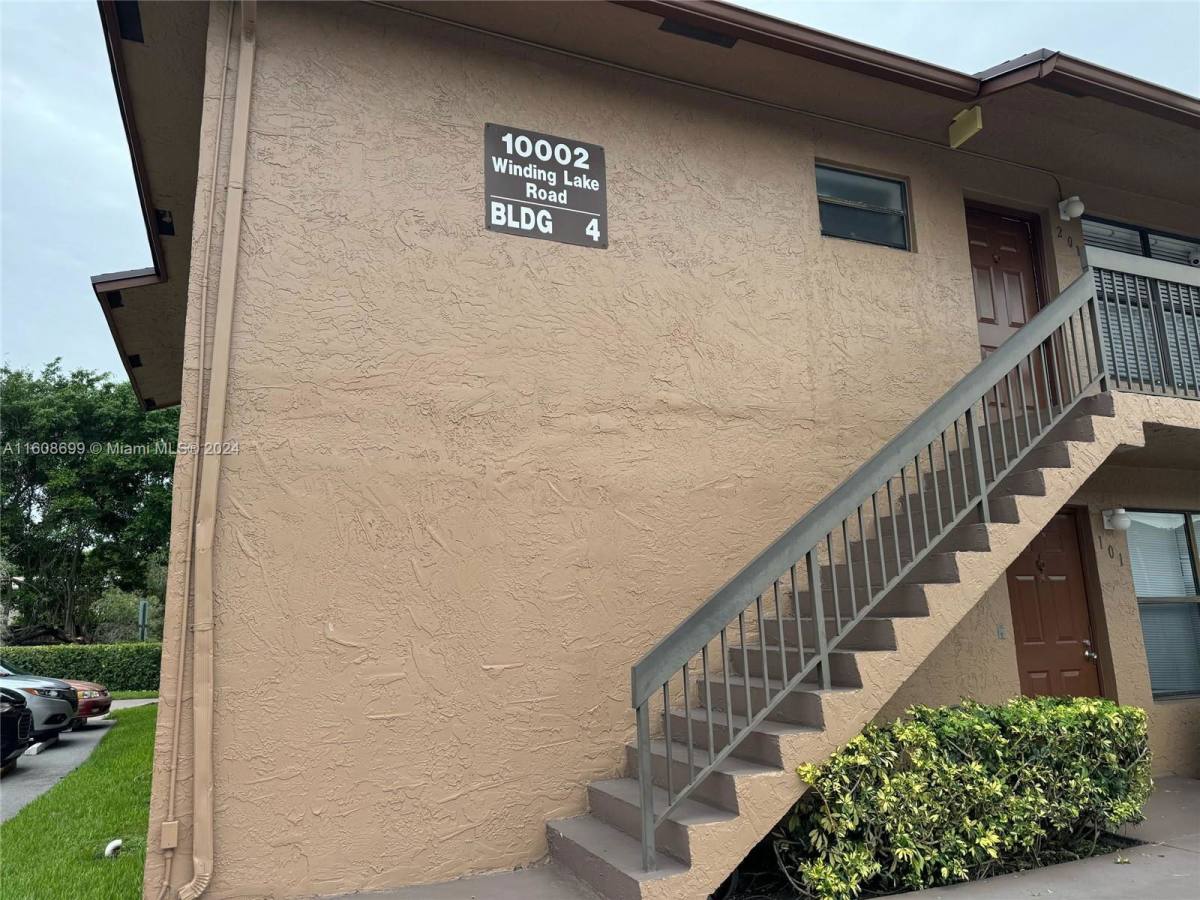 Apartment for rent at 10002 Winding Lake Rd #101, Fort Lauderdale, FL 33351